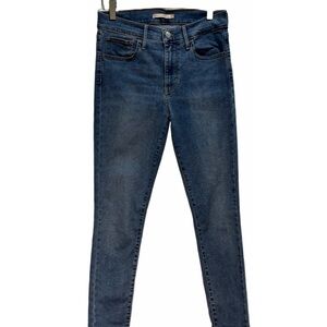 Woman’s Levi’s 720s High Rise Super Skinny Blue Jeans